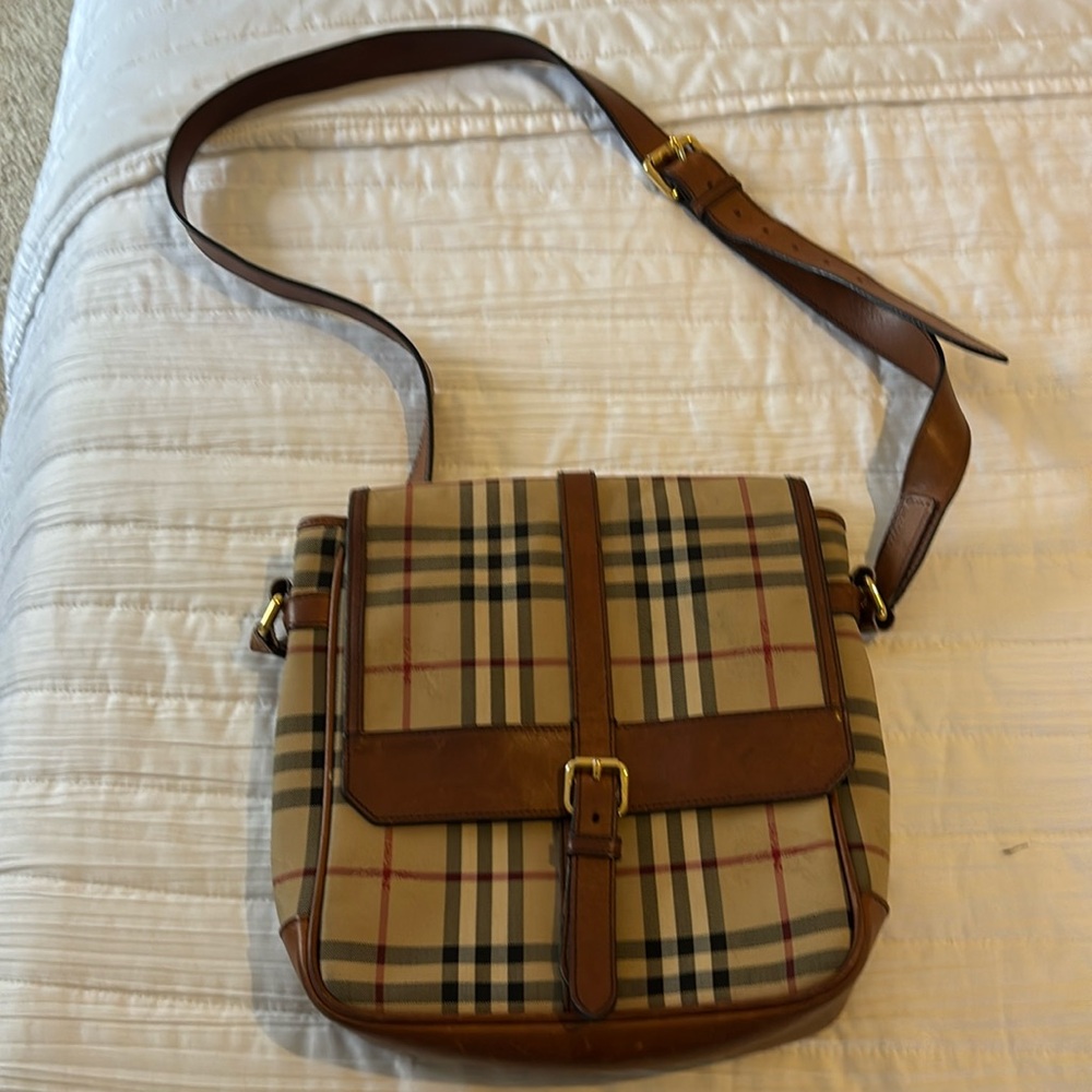COPY - Preowned Burberry Original Bag Made in Italy